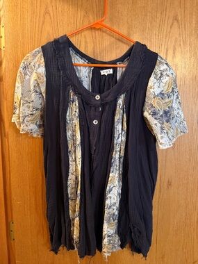 POL Black paisley Blouse with Yellow-Accented Floral Sleeves